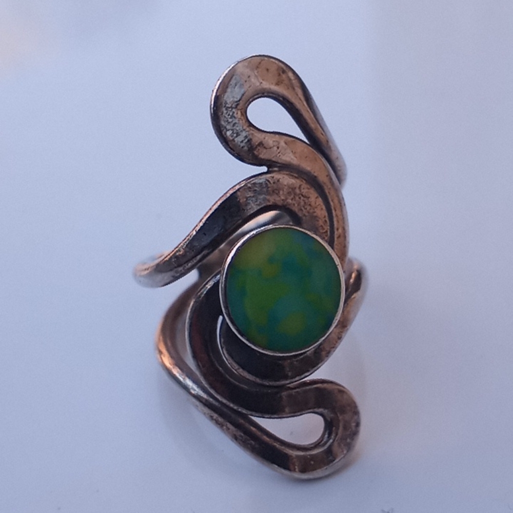 VINTAGE Artisan 925 Silver Green Stone Ring Unique *SALE PRICE THRU  FEB.19 ONLY - Picture 5 of 16